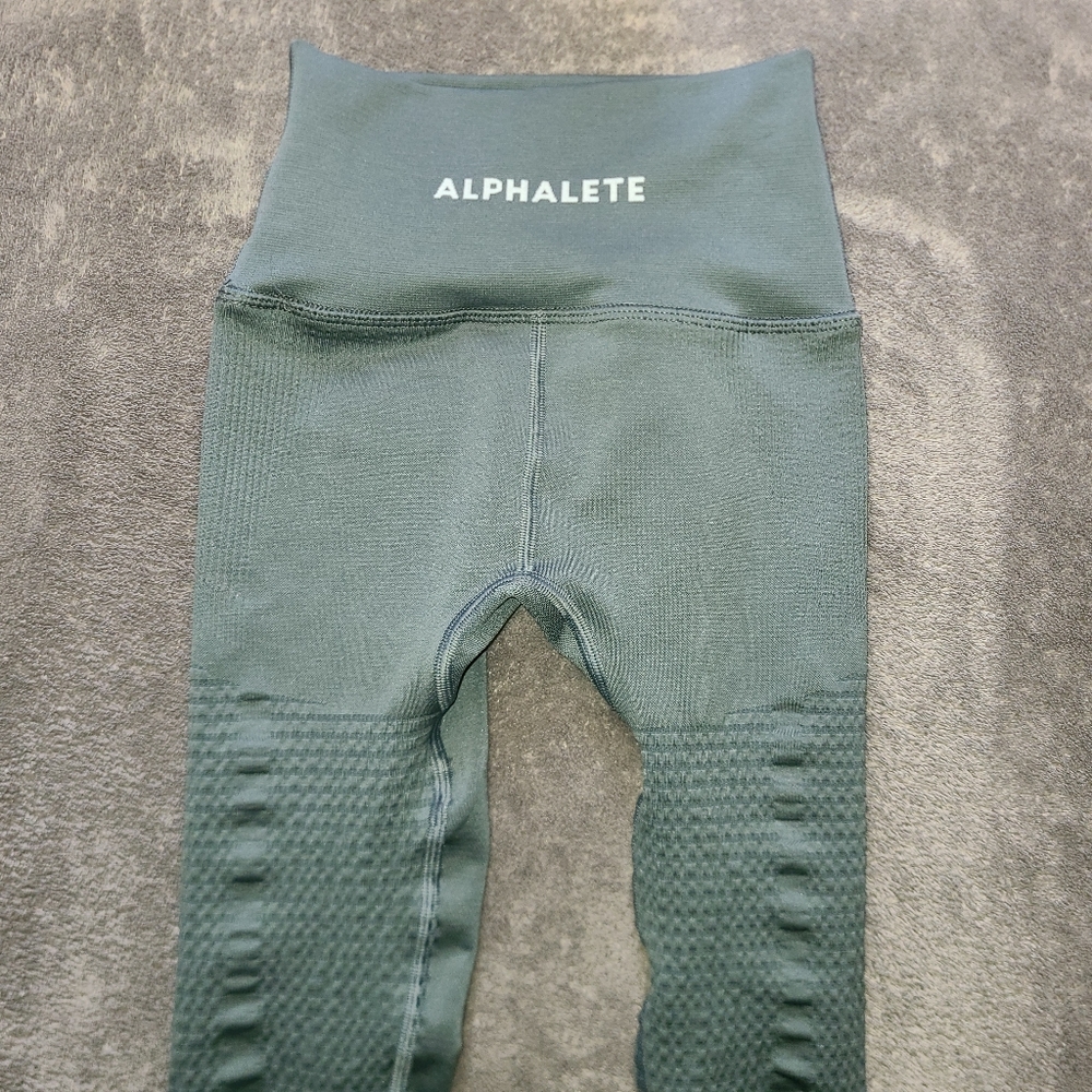 Alphalete Halo Leggings - NWOT!